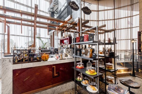 Paramount Hotel Dubai - Image 32