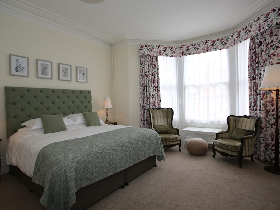 Superior Double Room, Ensuite (Super King Bed)