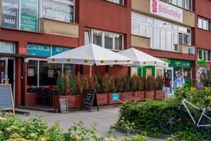Exterior - Jerozolimskie 2-Bedroom Apartment (Warsaw)