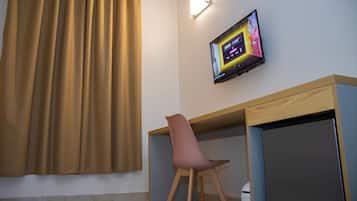 Minibar, blackout drapes, soundproofing, free WiFi