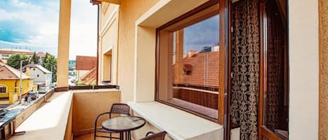 Premium-Doppel- oder -Zweibettzimmer | Balkon