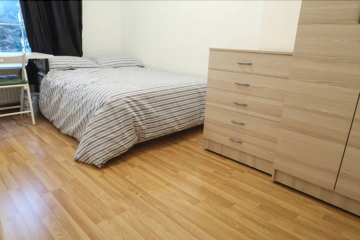 Habitación Deluxe doble (Room 2) | Wifi gratis y ropa de cama