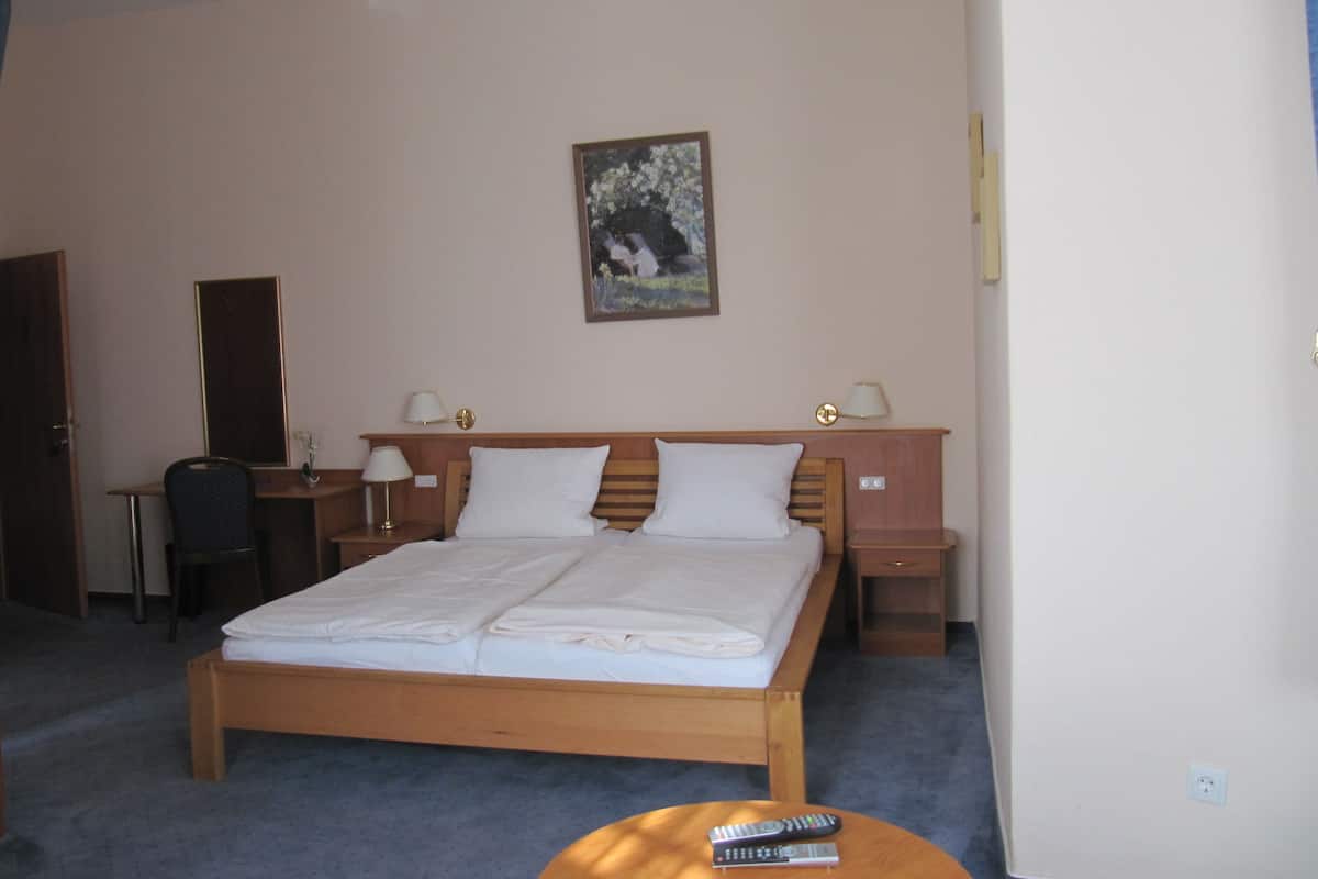 Bureau, Wi-Fi gratuit, draps fournis