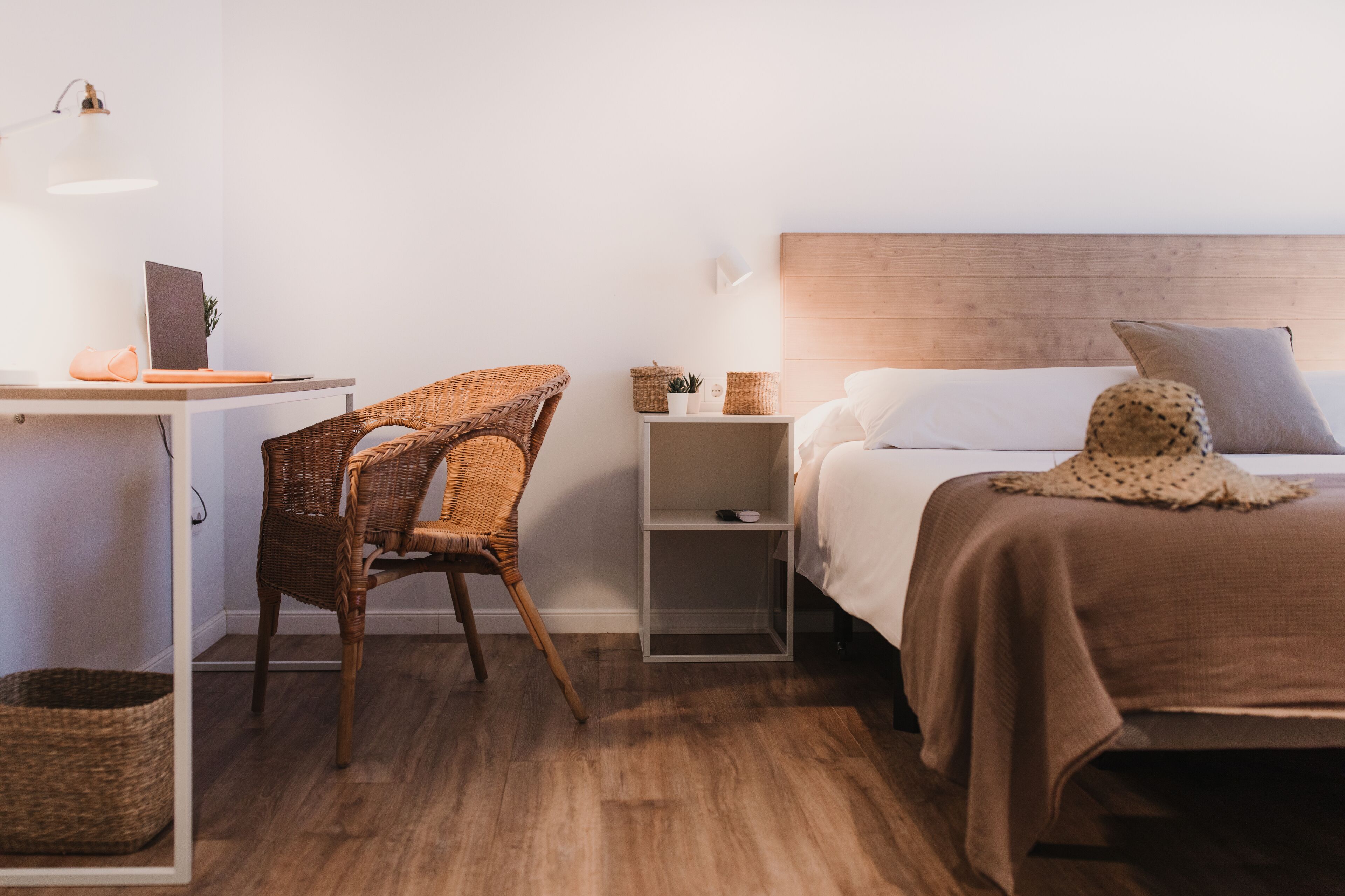 double or twin room | hypo-allergenic bedding, desk, free wifi, bed sheets