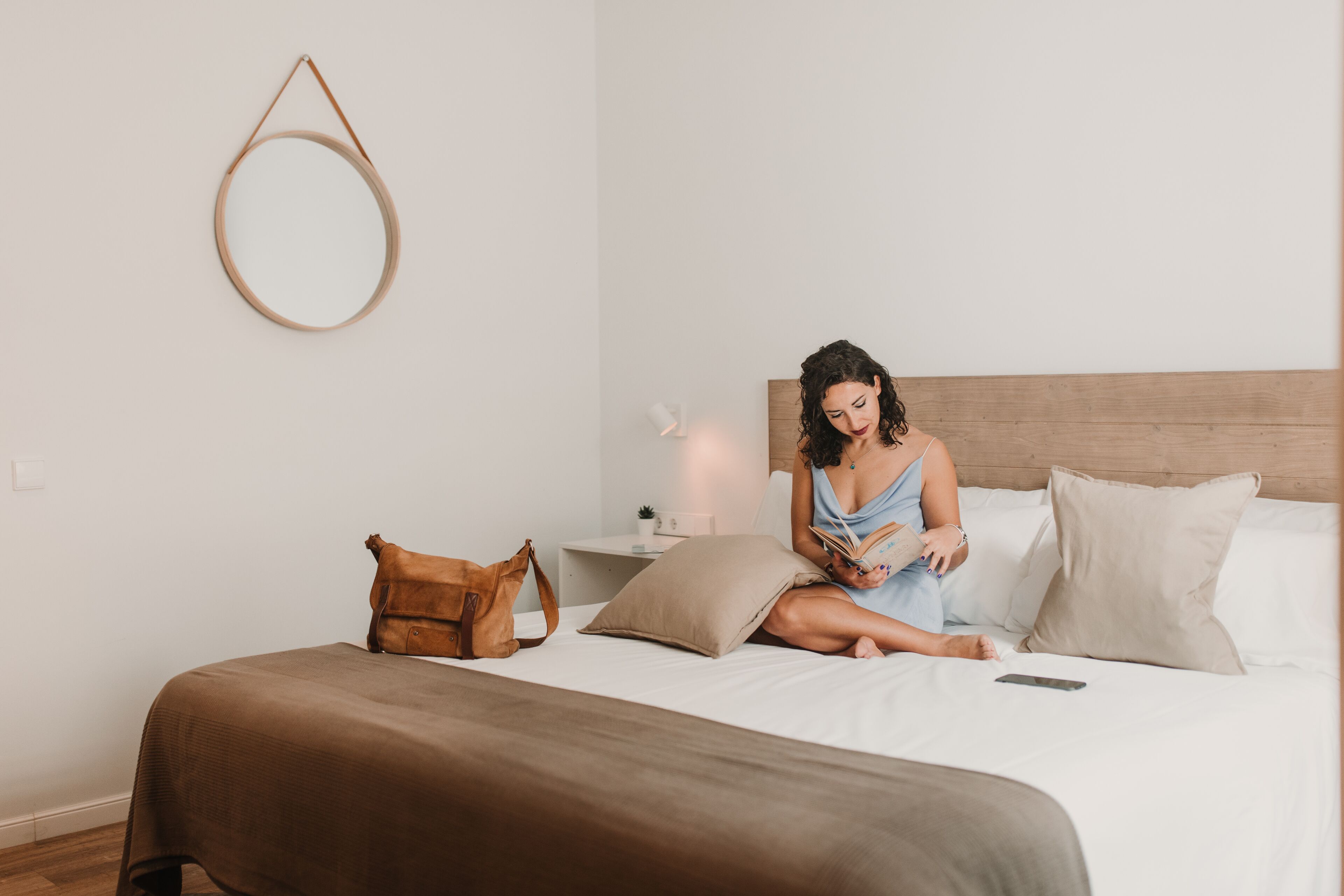 double or twin room | hypo-allergenic bedding, desk, free wifi, bed sheets