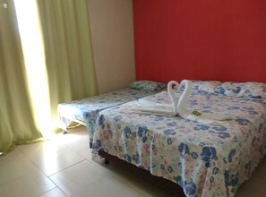 Double Room | Rollaway beds, bed sheets - Pousada Recanto dos Passaros (Linhares)