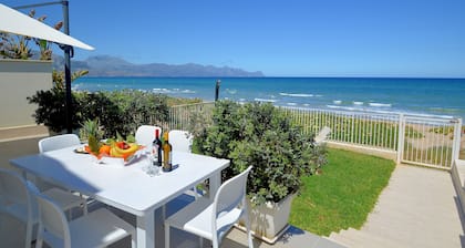 AL004 Talo lähellä merta