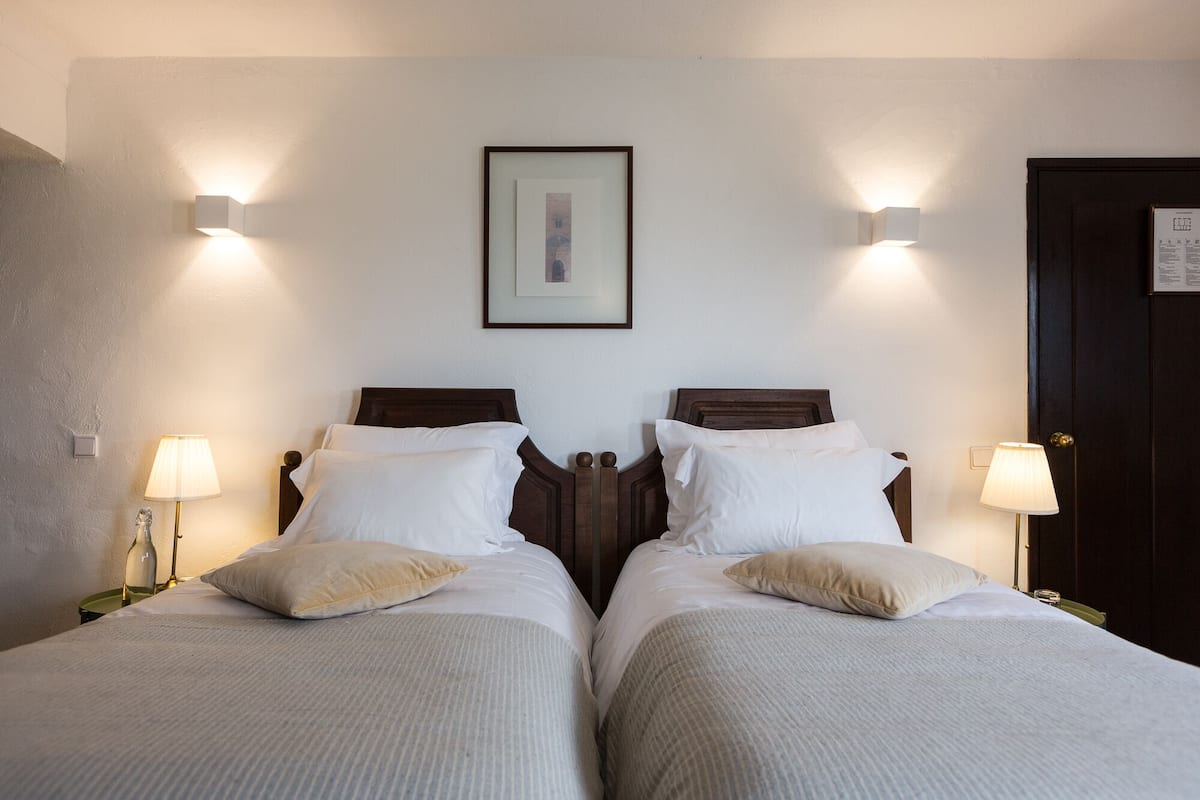 Twin Confort Room | Soundproofing, free WiFi, bed sheets