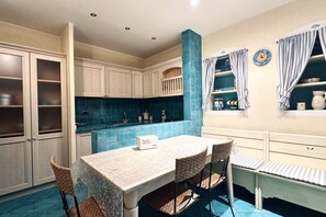 Dining - N214 - Numana, delightful two-room apartment in the historic center (Numana)