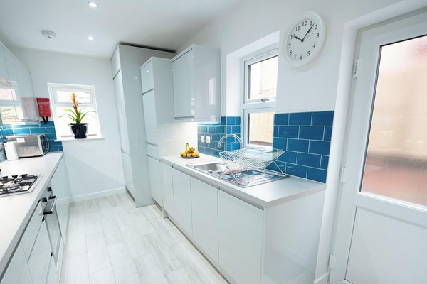 Luxury House, Ensuite (Up to 8 Guests) | Shared kitchen