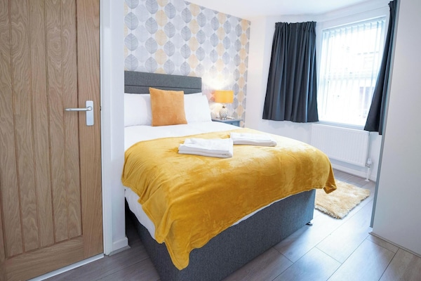 Luxury House, Ensuite (Up to 8 Guests) | 4 bedrooms