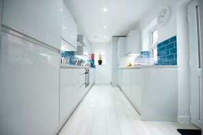 Casa de lujo, baño privado (Up to 8 Guests) | Cocina compartida