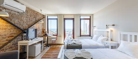 1 Schlafzimmer, Minibar, Schreibtisch, laptopgeeigneter Arbeitsplatz