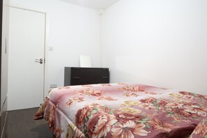 Deluxe Double Room, Ensuite | Free WiFi, bed sheets