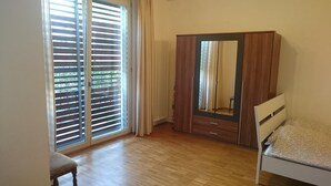 Apartment (F4) | Living area - Ferienapartments Bergheim36 (Heidelberg)