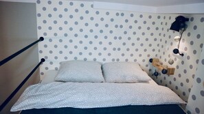 พื้นที่ทำงานแบบใช้แล็ปท็อป, ผ้าม่านกันแสง, เตารีด/โต๊ะรีดผ้า, Wi-Fi ฟรี