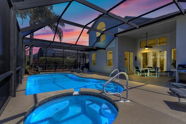 Outdoor pool, a heated pool