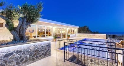 Villa Grand View - 7 chambres, piscine privée, jacuzzi, aire de jeux et plages à proximité