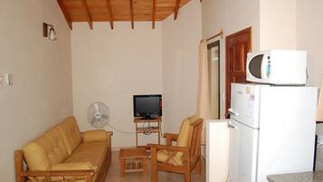 Individually furnished, blackout curtains, free WiFi, bed sheets