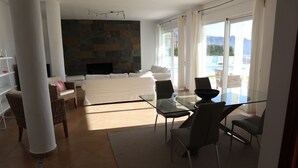 Uklassifisert bilde, 2 av 45, knapp