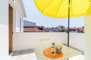 Superior Penthouse, 1 Bedroom, Terrace | Terrace/patio - Antero Quental Residence (Porto)