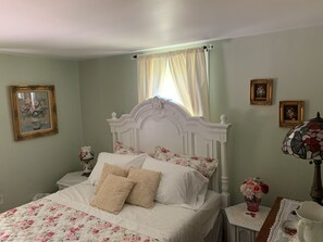 1 chambre, fer et planche à repasser, accès au Wi-Fi (inclus)