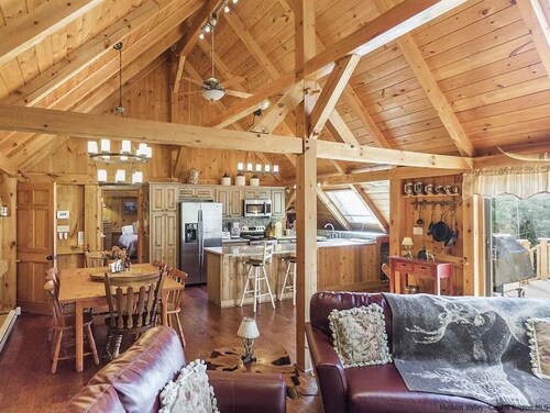 Timber frame home only 5 minutes from Windham Mountain - perfect for 2 families!