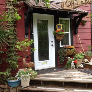 Property entrance - Magnolia Petal & Arbutus Blossom (Salt Spring Island)