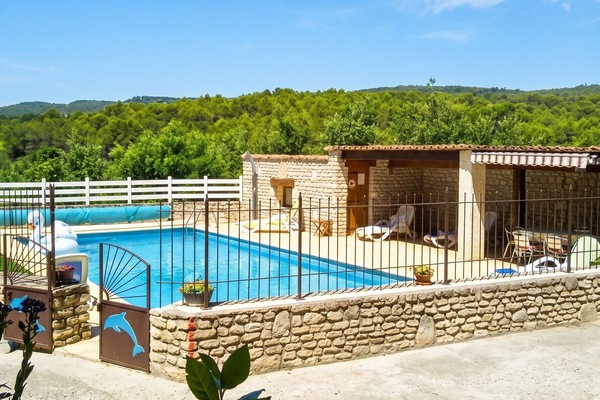Vue sur piscine