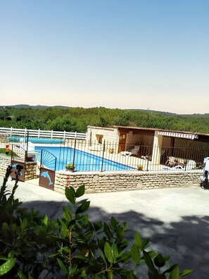 Pool - Homerez - Villa in Lioux with pool (Lioux)
