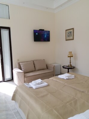 Deluxe Villa, 5 Bedrooms, Non Smoking, Mountain View | Egyptian cotton sheets, premium bedding, down duvets, Tempur-Pedic beds - Villa Flora (Tbilisi)