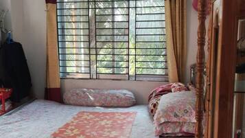 Comfort Apartment | Living room | LED TV