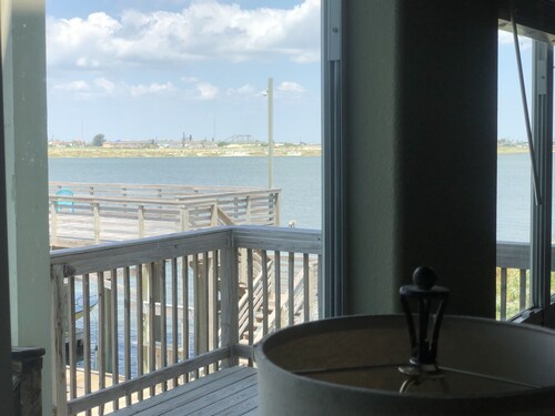 The CLOSEST, PRIVATE, LIT, 50 FT. FISHING PIER to the Gulf of Mexico