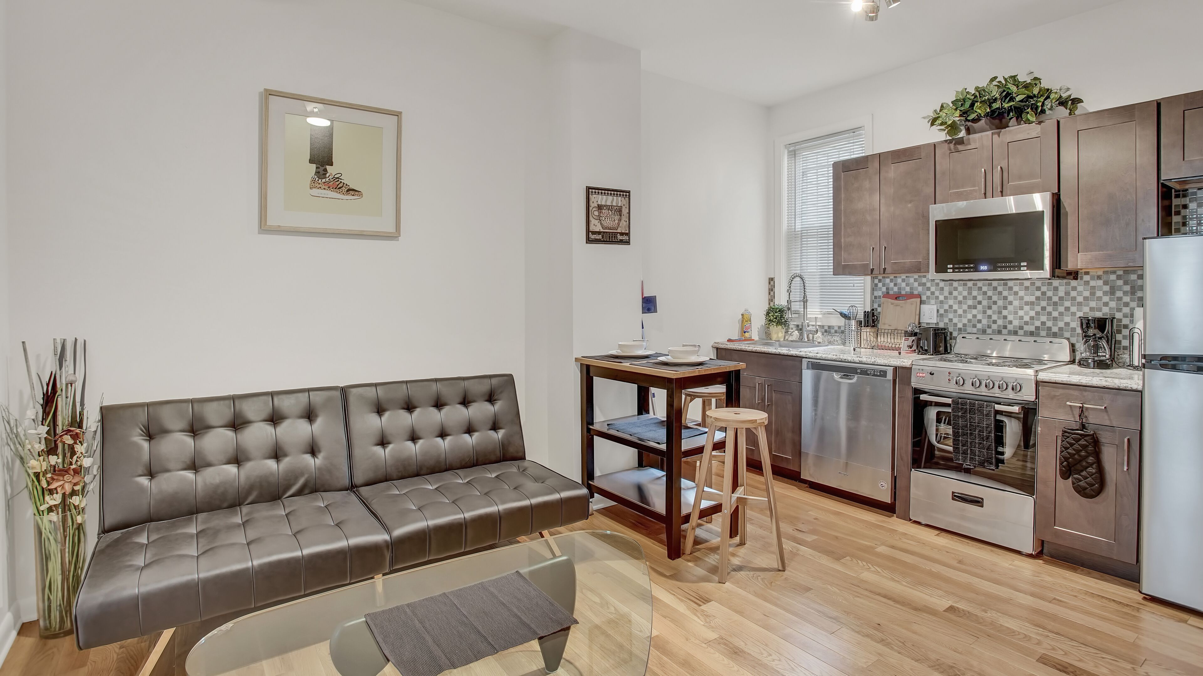 Modern Contemporary-Style 2BR Apt. by A.C.T.