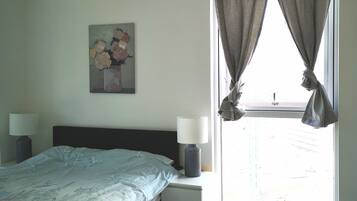 2 bedrooms, WiFi, bed sheets