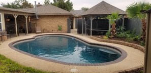 Utomhuspool