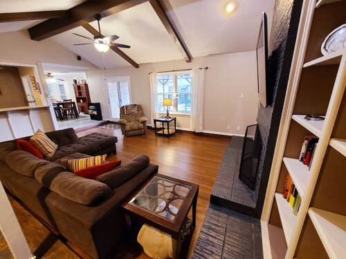 North Midland: 3/2/2 w office, kitchen, 2 dining, POOL, patio, RO system