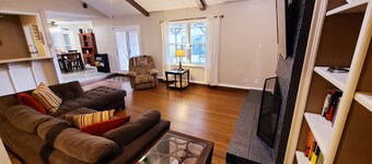 North Midland: 3/2/2 w office, kitchen, 2 dining, POOL, patio, RO system