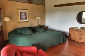 7 bedrooms