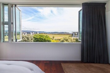 master view