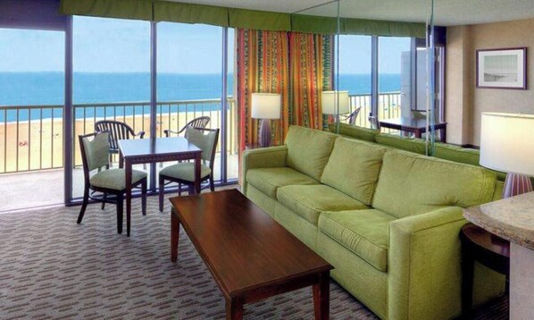 Fernseher, Tischtennisplatte