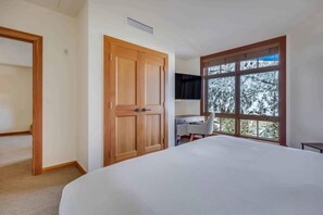 1 Schlafzimmer, Reisekinderbett, WLAN, Bettwäsche