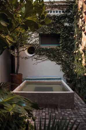 Courtyard - Casa Morelos By Barrio Mexico (Guadalajara)