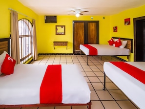 Family Room | Bed sheets - Gran Hotel Galerias Plaza (Guadalajara)