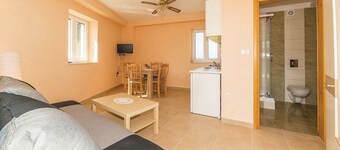 Apartments Old Grandfather's House