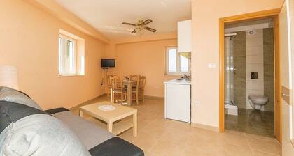 Apartments Old Grandfather's House