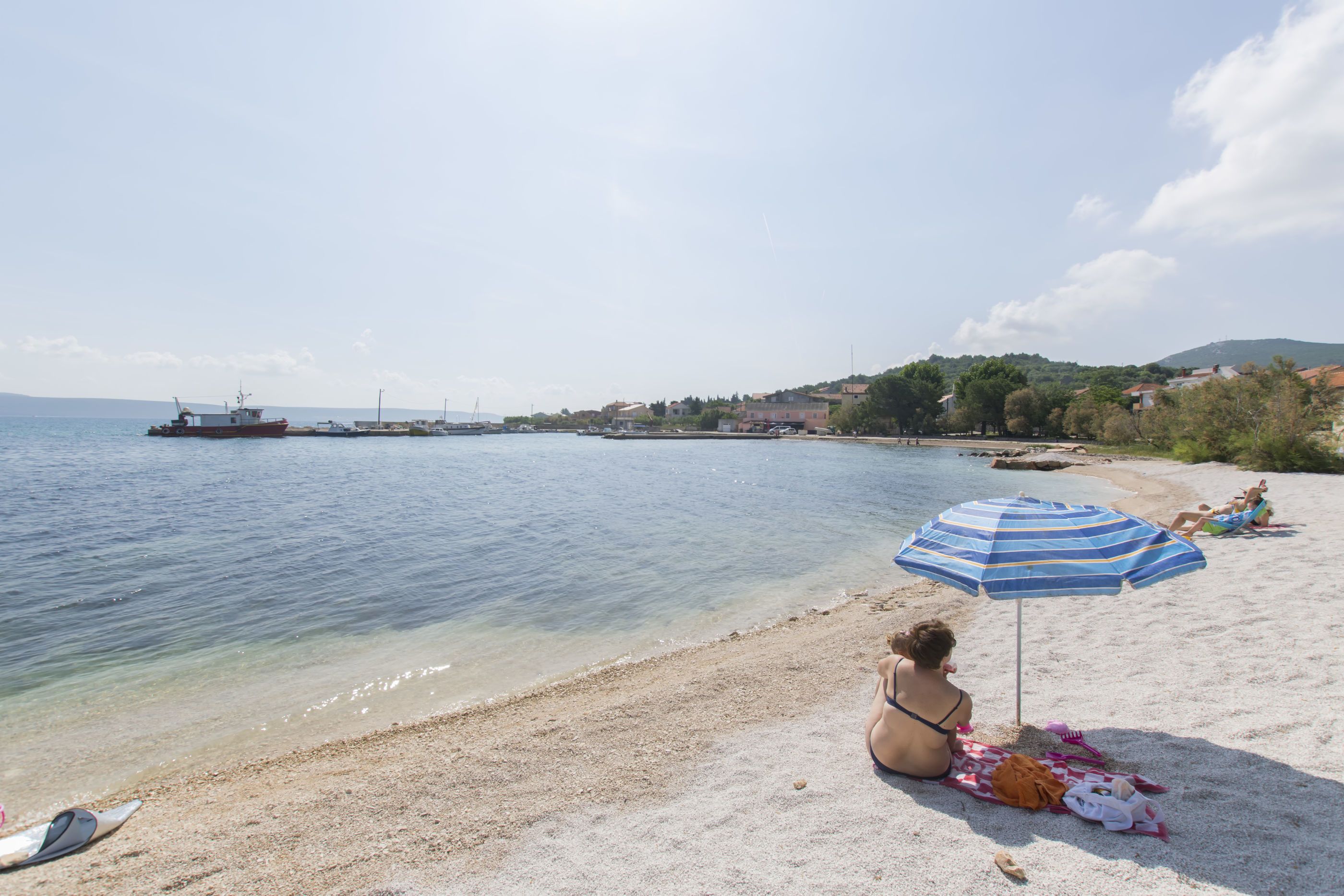 بالقرب من الشاطئ