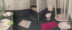 Appartement (A1) | Salle de bain | Douche