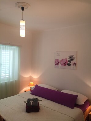 Appartement (A1) | 2 chambres, fer et planche à repasser, accès au Wi-Fi (inclus)