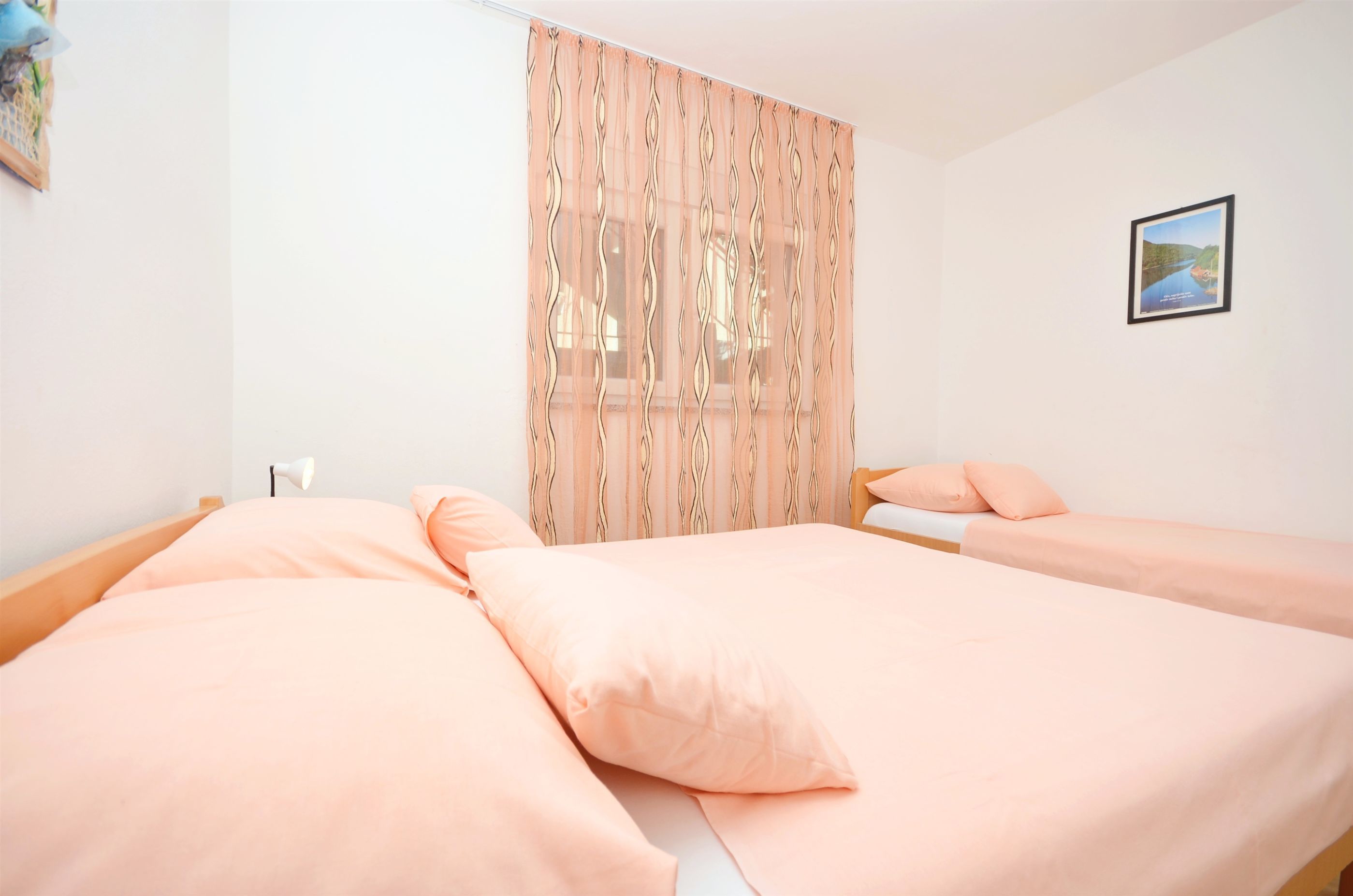 Wi-fi (inkludert) og sengetøy